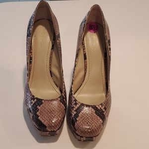 Nine West size 8.5 NWOT